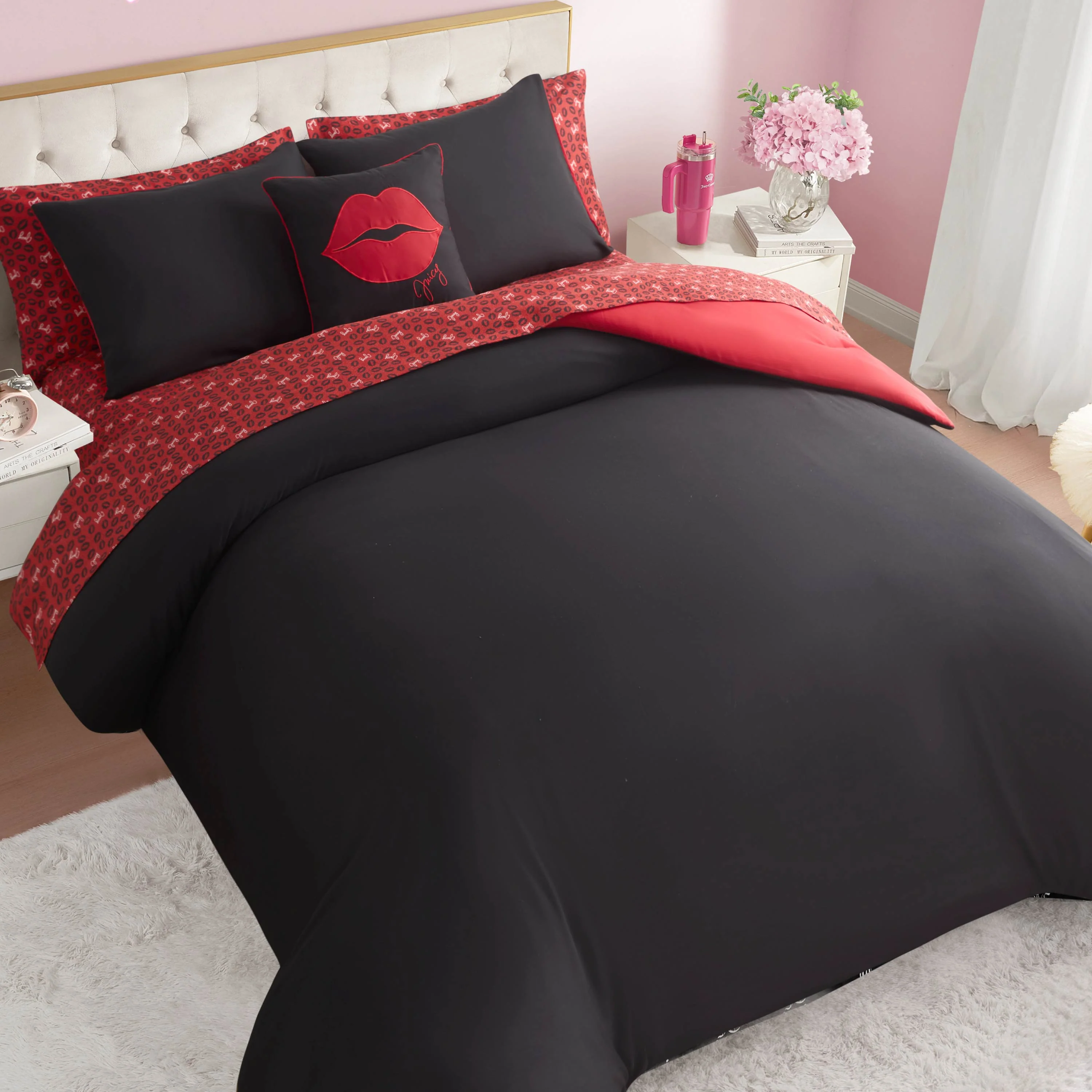 Cheetah Rebel Lips Solid Reversible Bed in a Bag Bedding Set - Image 6