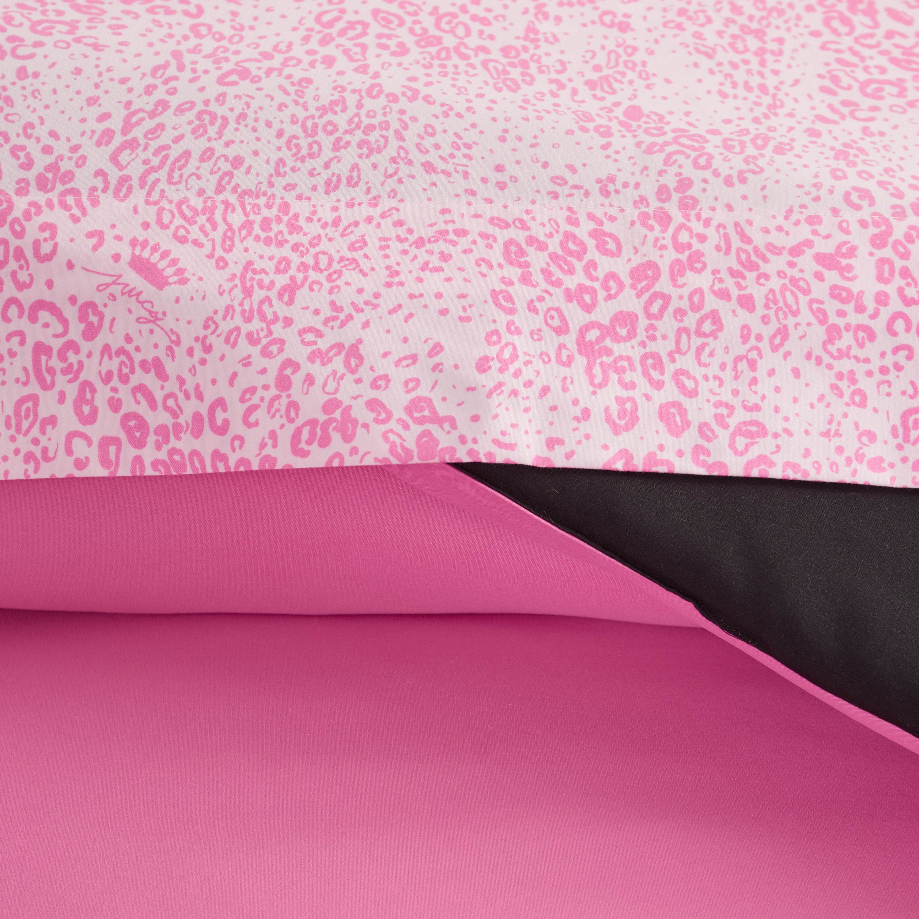 In The Wild Solid Reversible Bed in a Bag Bedding Set - Image 9