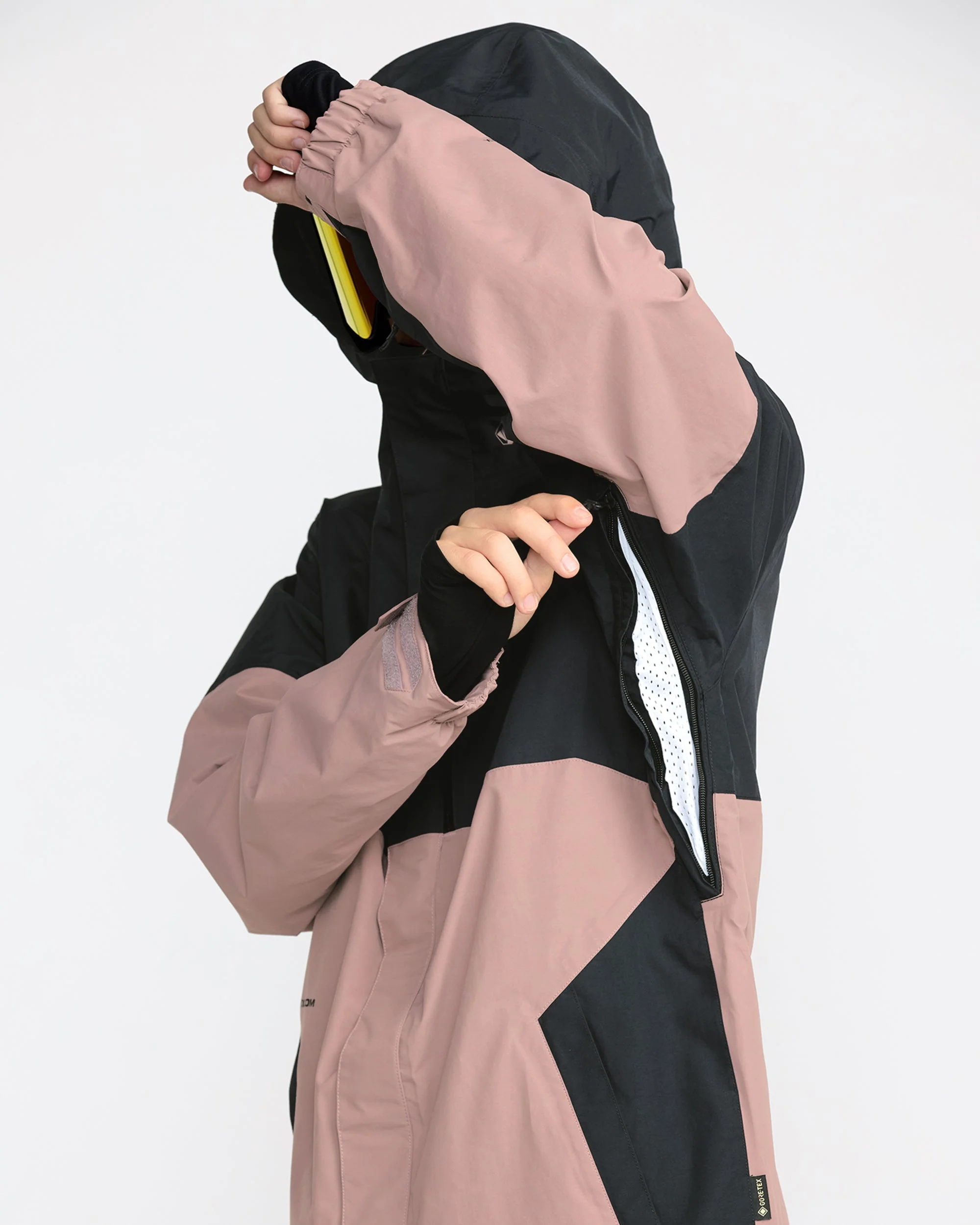 L Gore-Tex Jacket - Image 4