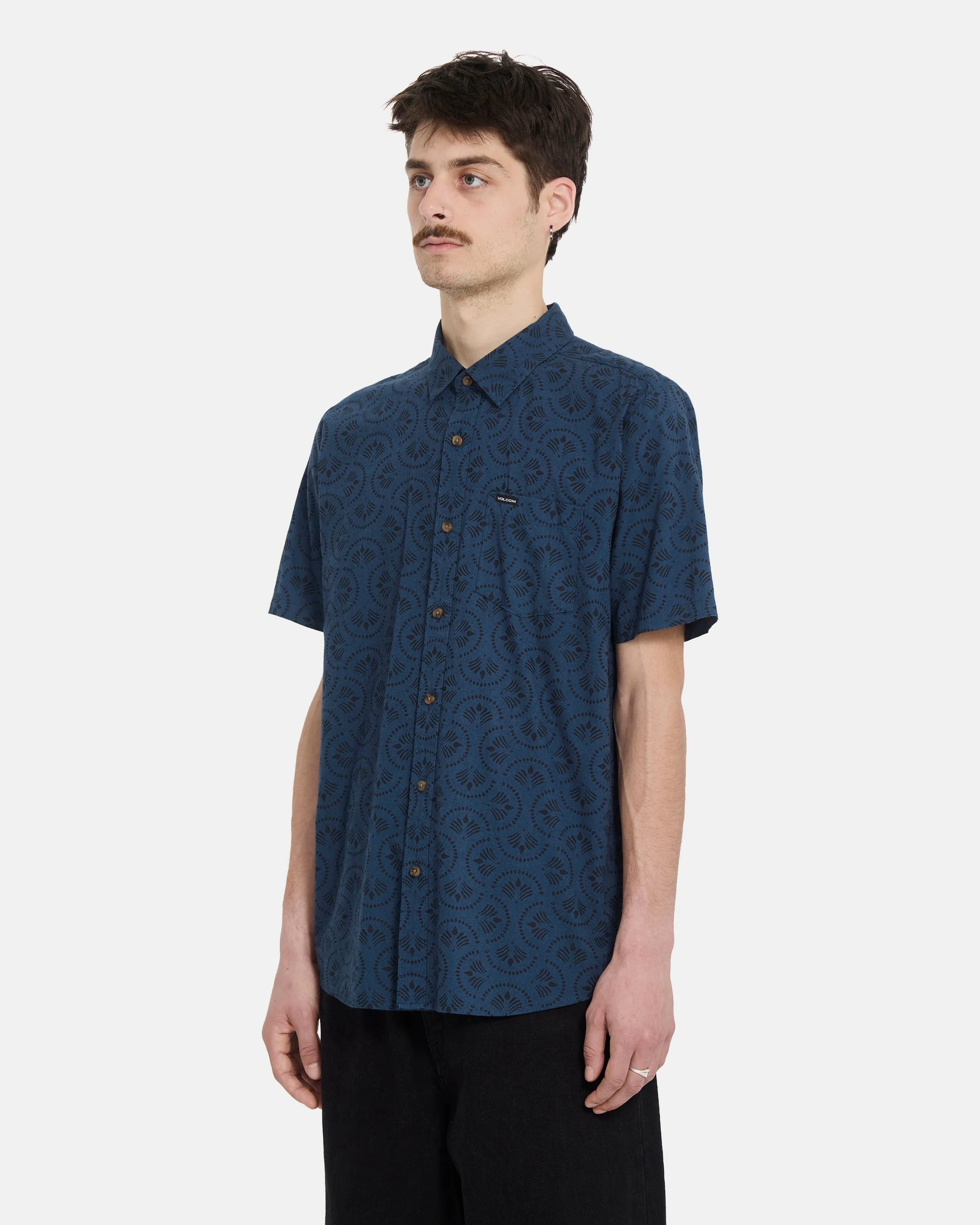 Men's Scaler Stone Woven Short Sleeve Shirt - Image 3