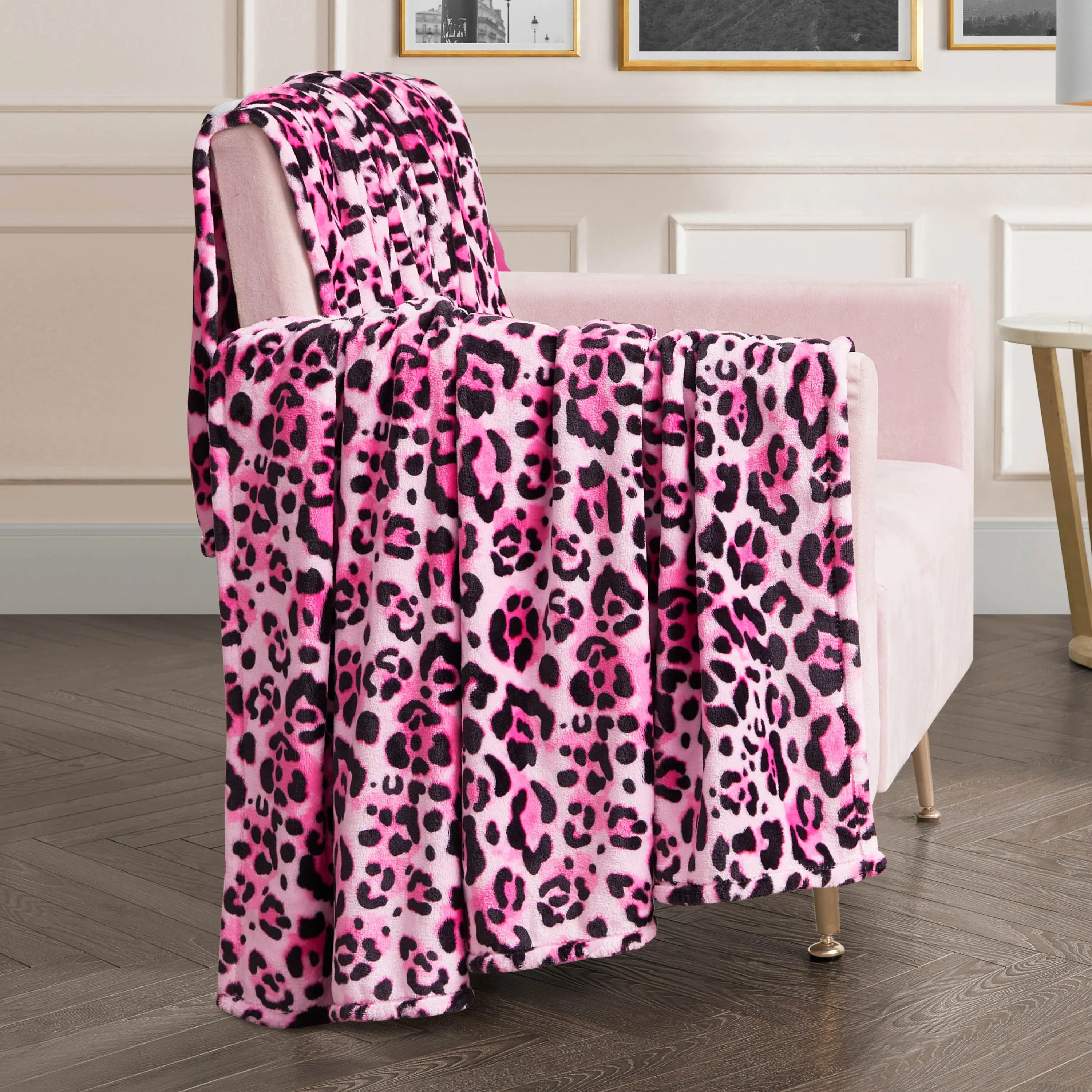 Plush Oversized Throw Blanket, 60" x 90" - Image 4