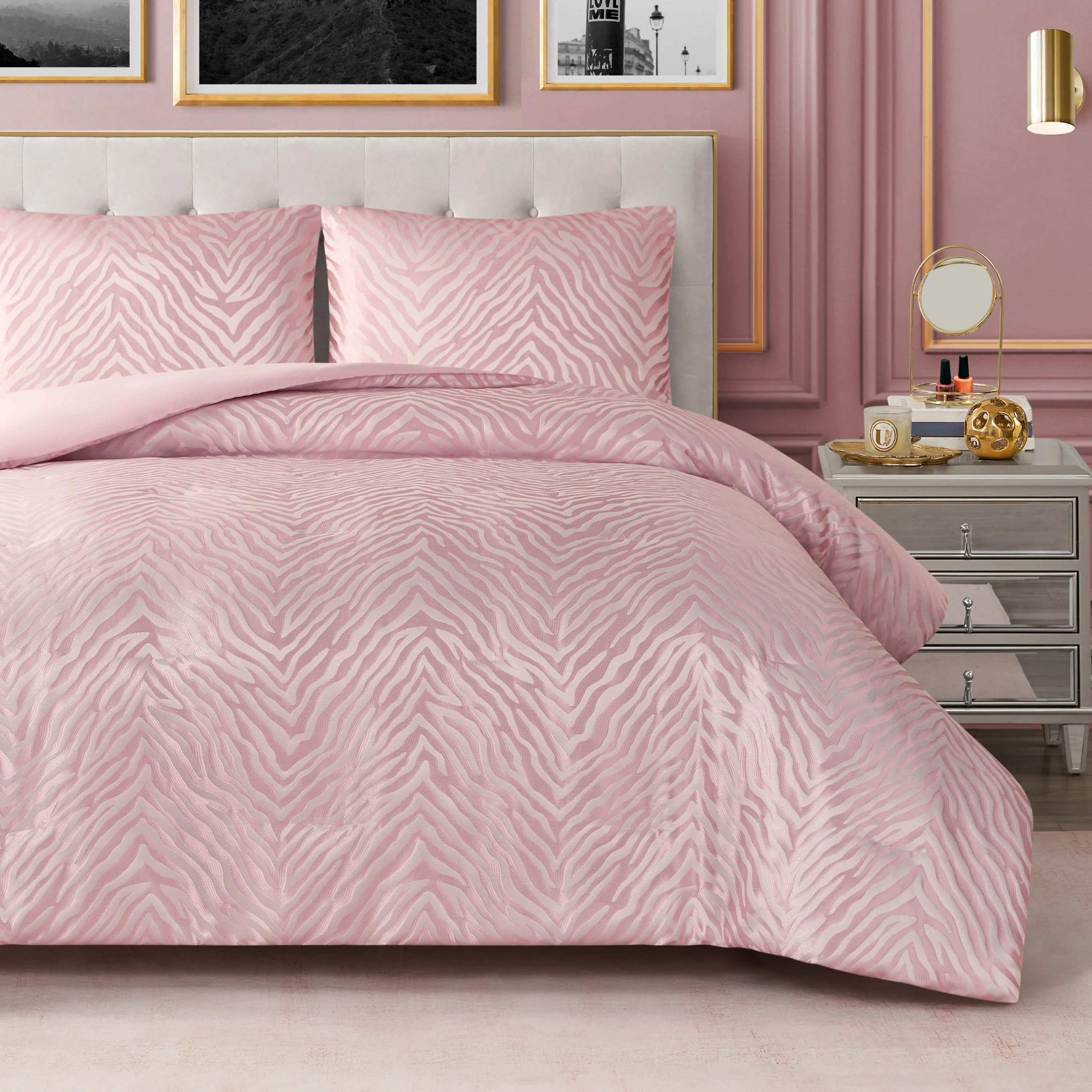 Sparkle Zebra Jacquard Comforter Set - Image 3