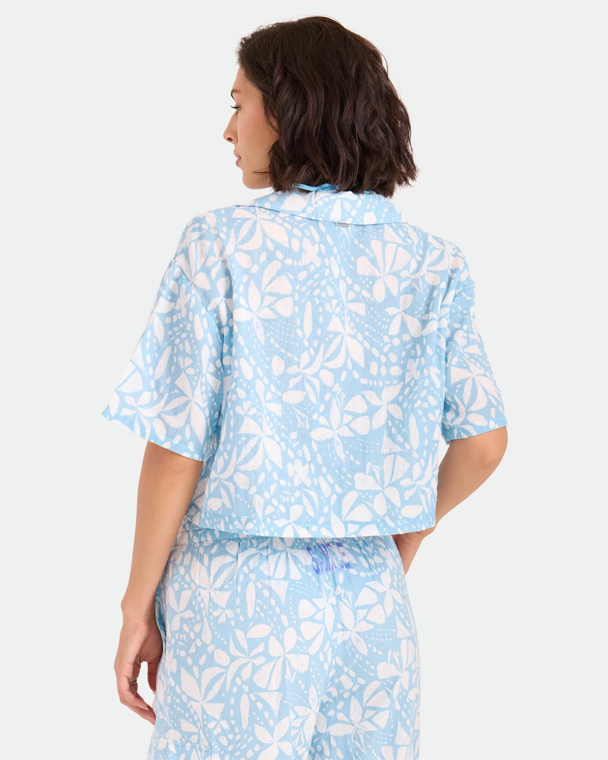 Women's Tied Up Crop Shirt - Image 2